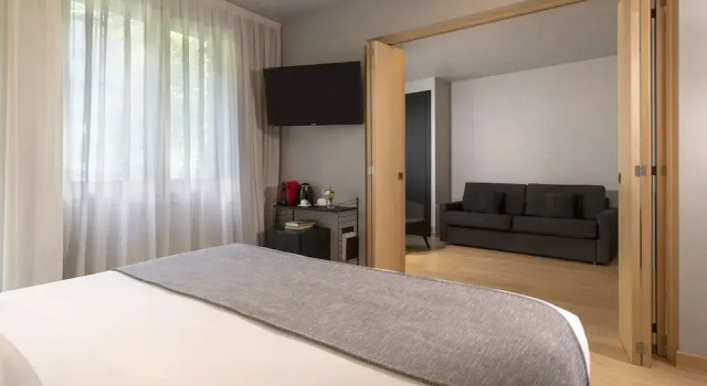 Полулюкс NH Collection Andorra Palomé