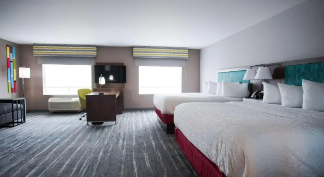 Четырёхместный люкс Hampton Inn & Suites St Clairsville, Oh