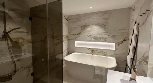 Трёхместный номер Deluxe Van der Valk Hotel Eindhoven-Best
