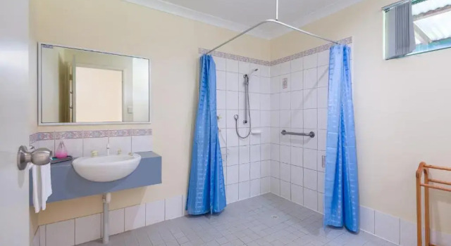 Вилла с 3 комнатами Surfside Ocean Beach Denmark Holiday Accommodation
