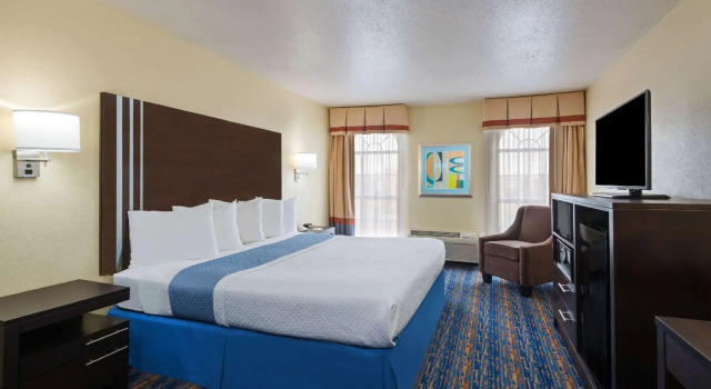 Двухместный номер Days Inn by Wyndham Near Seaworld San Antonio