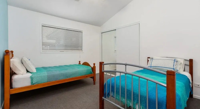 Beach House on Poinciana, Varaa Lomakoti Tallebudgera Queensland