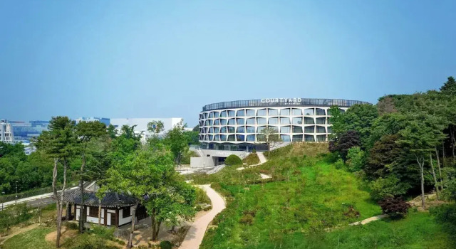 Четырёхместный номер Deluxe Courtyard by Marriott Pyeongtaek
