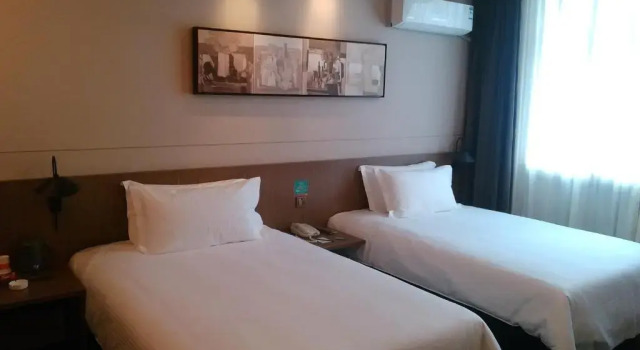 Двухместный номер Standard Jinjiang Inn Select Taiyuan Pingyang Road Branch