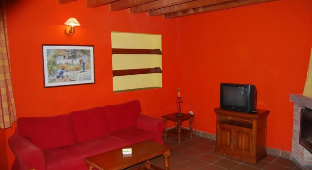 Alojamientos El Castillo, Varaa Lomakoti Hotellit Madridin maakunta pysäköinnillä, Pysäköinti