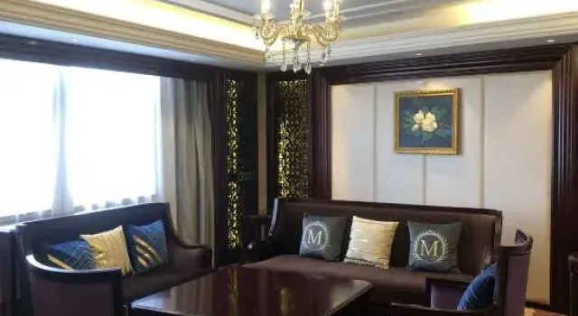 Люкс Deluxe Haoling Business Hotel Harbin