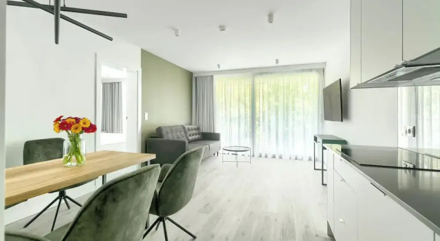 Апартаменты Deluxe Sea & Lake - City Apartments