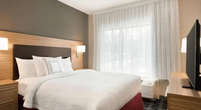 Двухместный люкс c 1 комнатой TownePlace Suites by Marriott Dubuque Downtown