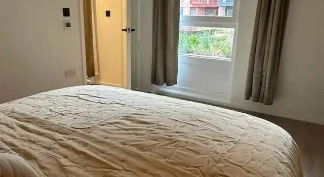 Beehive Suite - City Chic London Apartment, Varaa Huoneisto Asunnot kohteessa Merseyside, Huoneisto