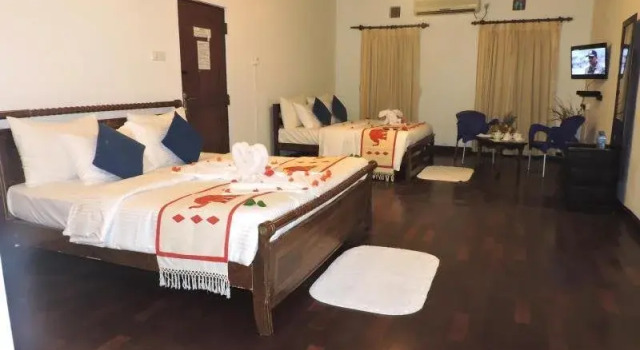 Cool Inn Tourist Lodge, Забронировать Отель Отели Канди с бассейном, рядом с Kandyan Art Association &amp; Cultural Centre, Бассейн