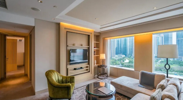 Люкс с 2 комнатами IFC Residence