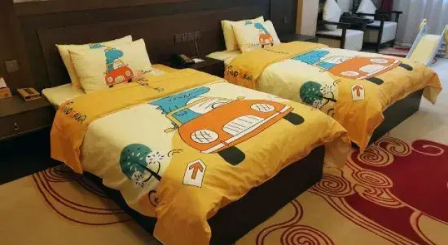 Семейный тент Runhe Hall Hotel