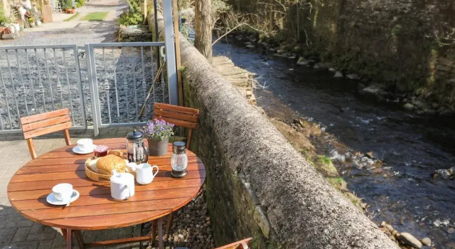 Kingfisher Cottage, Varaa Lomakoti Mökit kohteessa Merseyside, Mökki