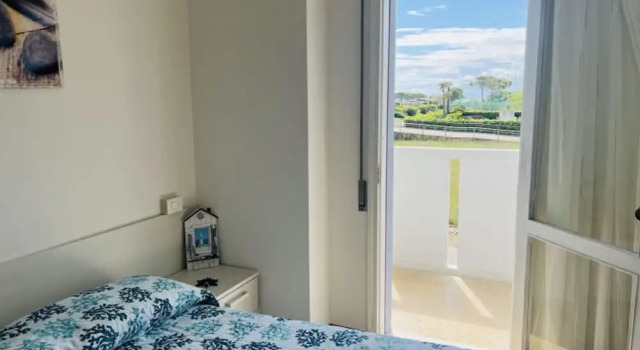 Cozy Apartment Facing the sea, Prenota Appartamento Hotel a Veneto con parcheggio, Parcheggio