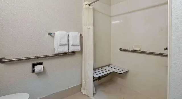 Четырёхместный номер Standard Best Western Heritage Inn and Suites