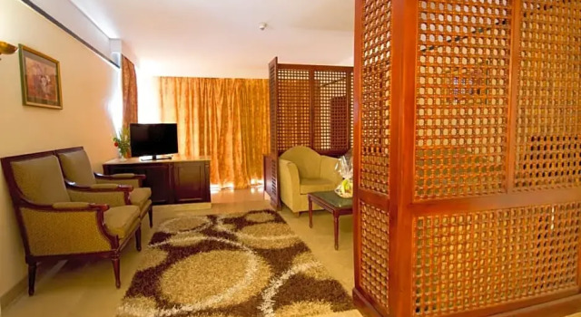 Номер Deluxe Cataract Pyramids Resort