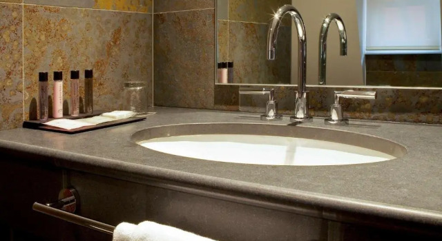Двухместный номер Classic Cour du Corbeau Hotel Strasbourg - MGallery Collection