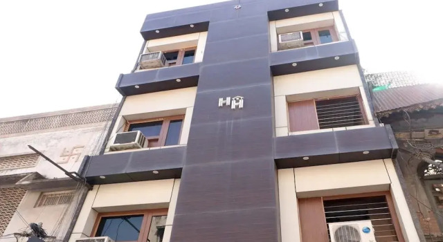 SPOT ON 29647 Hotel Heaven, Varaa Hotelli Ambala Haryana