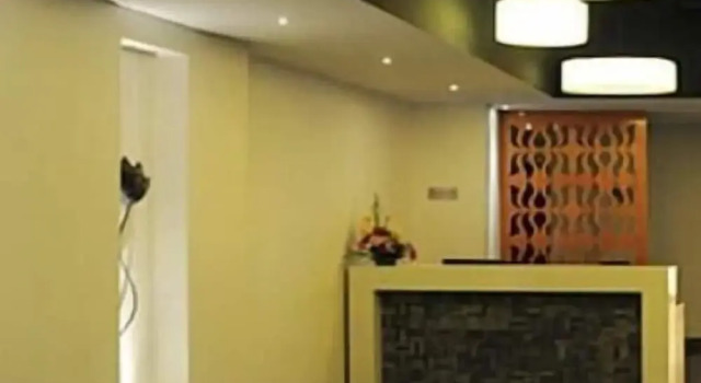 Ampa Skywalk Hotel
