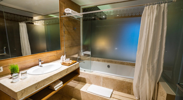 Номер Deluxe Abhayagiri - Sumberwatu Heritage Resort