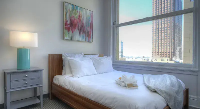 Cool 2BR in the Chicago Loop by Sonder, Забронировать Отель Отели Иллинойс 3 звезды, 3*
