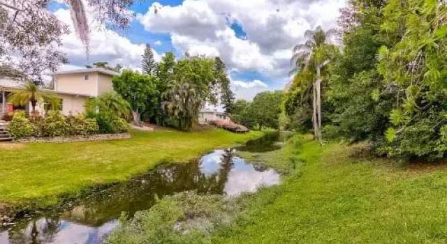 Magnolia Breeze, Забронировать Отель Сарасота Sarasota Area, рядом с Парк Би-Ридж