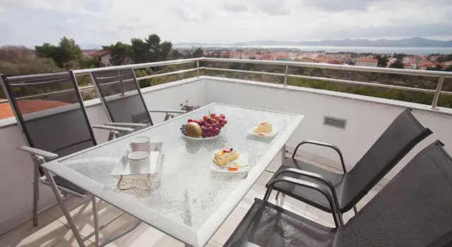 Апартаменты Magic Blue Sky Apartment