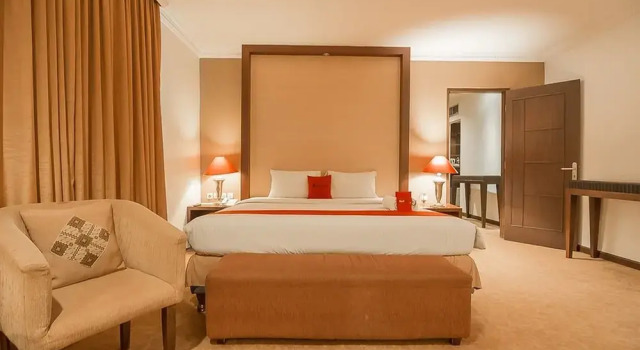 RedDoorz Premium Syariah @ Semarang City Center, Reserva ahora Hotel Hoteles de 4 estrellas en Semarang, cerca de Ciputra Mall Semarang, 4*