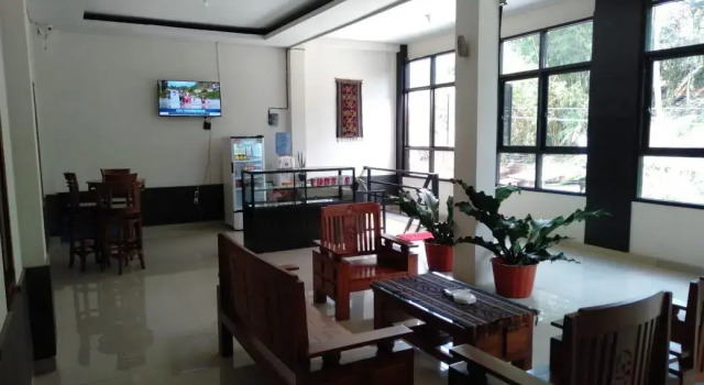 Gosyen Efata Toraja Hotel, Book Hotel Hotels in Sulawesi with Parking, Parking