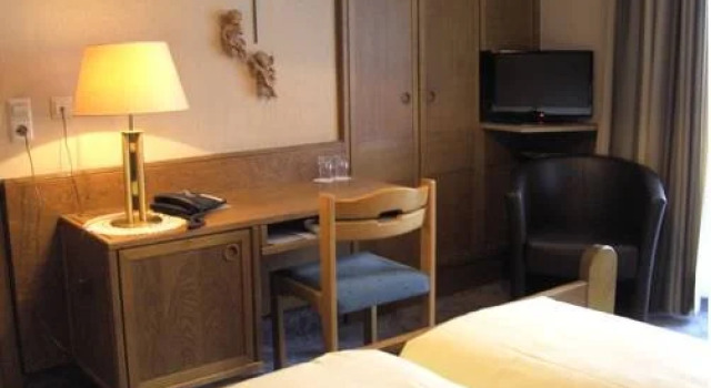 Kurhotel Aenny, Varaa Hotelli Hotellit Baijeri pysäköinnillä, Pysäköinti
