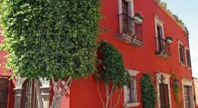 Casa Alhambra, Забронировать Отель Отели Сан-Мигель-де-Альенде с бассейном, Бассейн