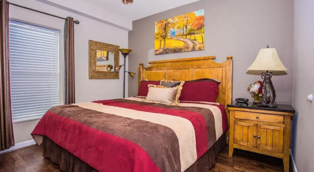 Cedar Lodge 105, Забронировать Отель Бизнес-отели Пиджен-Фордж, рядом с Iron Mountain Metal Craft, 4* 5*