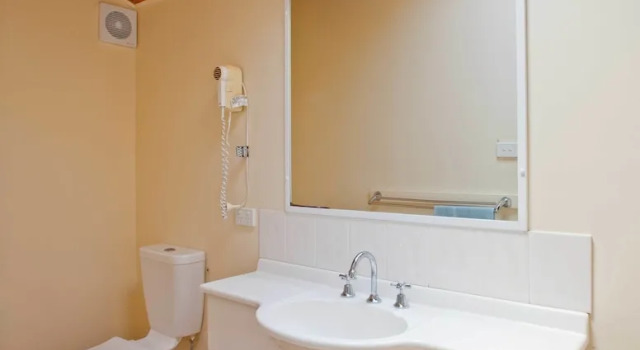 Шестиместный семейный номер Standard с балконом Blue Lagoon Beach Resort