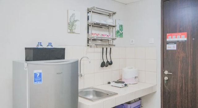 Апартаменты Furnished and Simple Living Studio Serpong Greenview Apartment