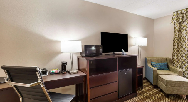 Pocono Inn at Water Gap, Rezervasyon Otel Stroudsburg Alpine Mountain