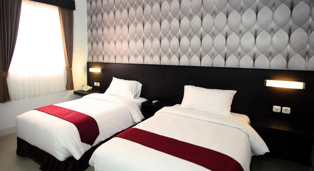 Grand Hotel Sampit, Rezervovat Hotel Hotely v Kalimantan s parkováním, Parkování
