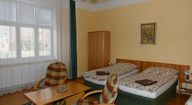 Pension Moravia, Забронировать Отель Оломоуц Haná, рядом с Стадион «Андрув»