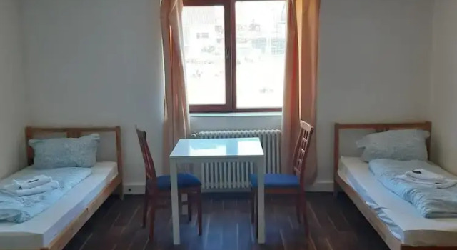 2-Rent Group Hostel Rooms&Apartments EVE168
