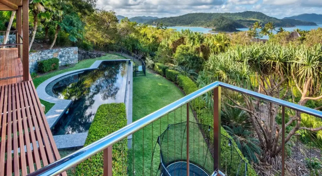 Коттедж Luxury Iluka Luxury House With Ocean Views On Half Acre With Pool And Two Golf Buggies