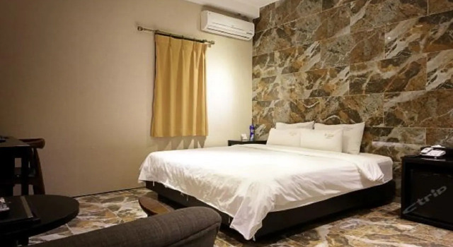 Двухместный номер Deluxe Almond Hotel Busan Station