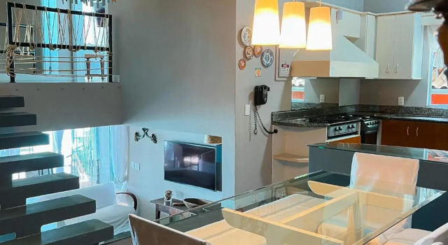 Linda casa pé na areia para até 16 pessoas, Забронировать Отель Бомбиньяс Санта-Катарина, рядом с Пляж Таинья