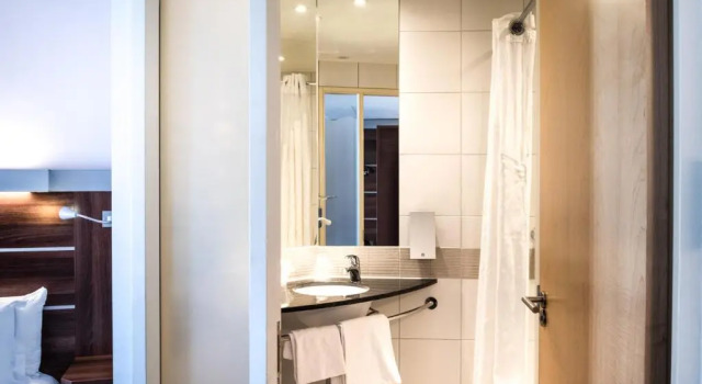 Семейный номер Standard Hôtel Marseille Centre Gare Saint-Charles
