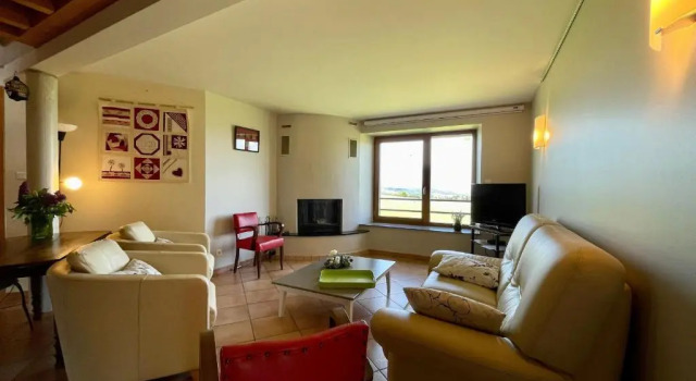 GiTE ROCHE-EN-RéGNIER, 4 PIèCES, 8 PERSONNES - FR-1-582-192, Забронировать Отель Рош-ан-Ренье Haute Loire