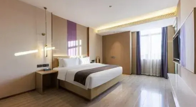 Люкс Executive с видом на реку Kuanpeng Hotel (Wuchuan Airport)