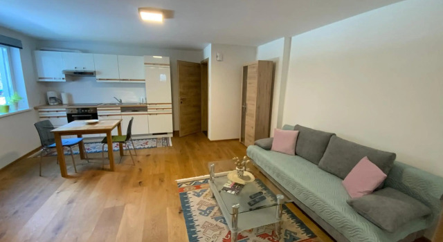 Ferienwohnungen an der Grundlseer Traun, Prenota Hotel Hotel a Liezen con parcheggio, Parcheggio