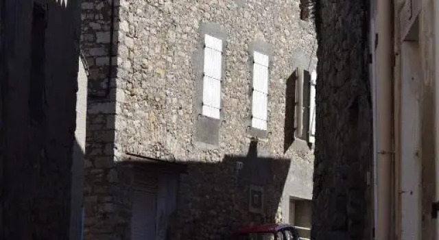 Domaine Les Cascades, Book Hotel Ribaute Corbières