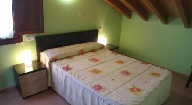 Apartamentos Las Rosas, Prenota Appartamento Hotel a Asturie con parcheggio, Parcheggio