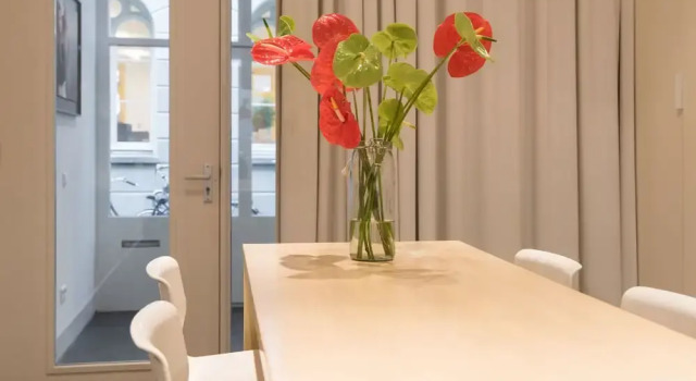 White Room Apartment