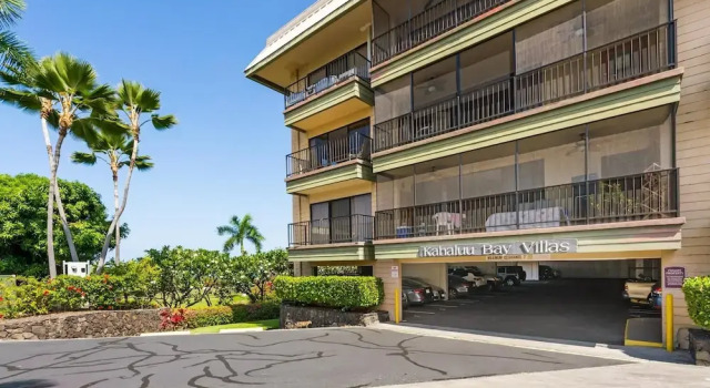 Big Island Kahaluu Bay Villas by Coldwell Banker Island Vacations