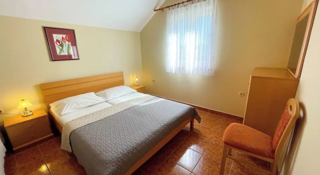 Apartman Ljiljana 7, Забронировать Апартаменты/квартира Отели Приморско-Горанской жупания с парковкой, Парковка